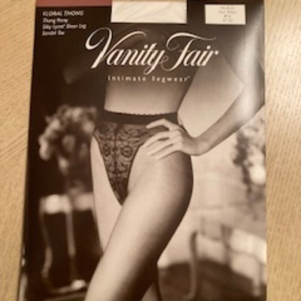 Six Pair of Vintage Women's Pantyhose - a "Mix of Mediums", NEW - Picture 2 of 7
